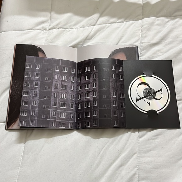 monster album irene & seulgi - Picture 5 of 11